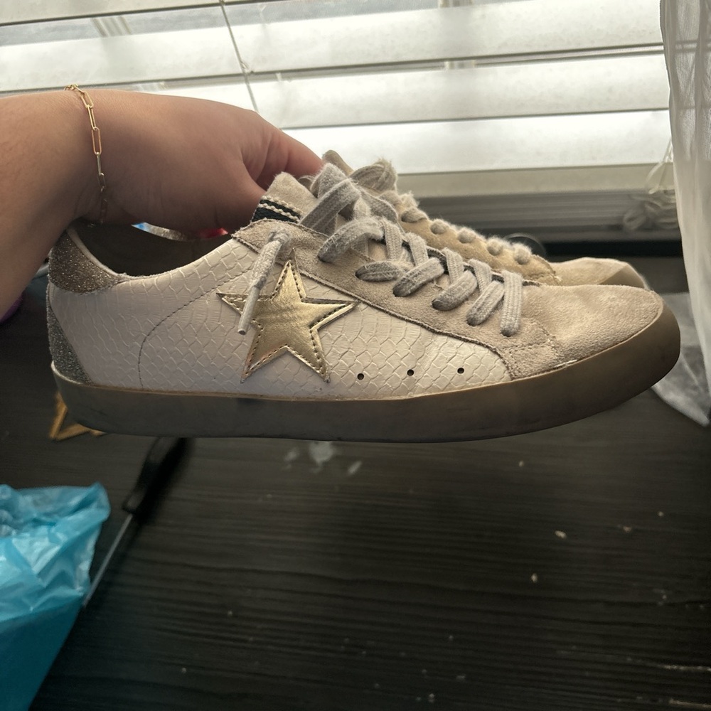 Shu shop sneakers size 8